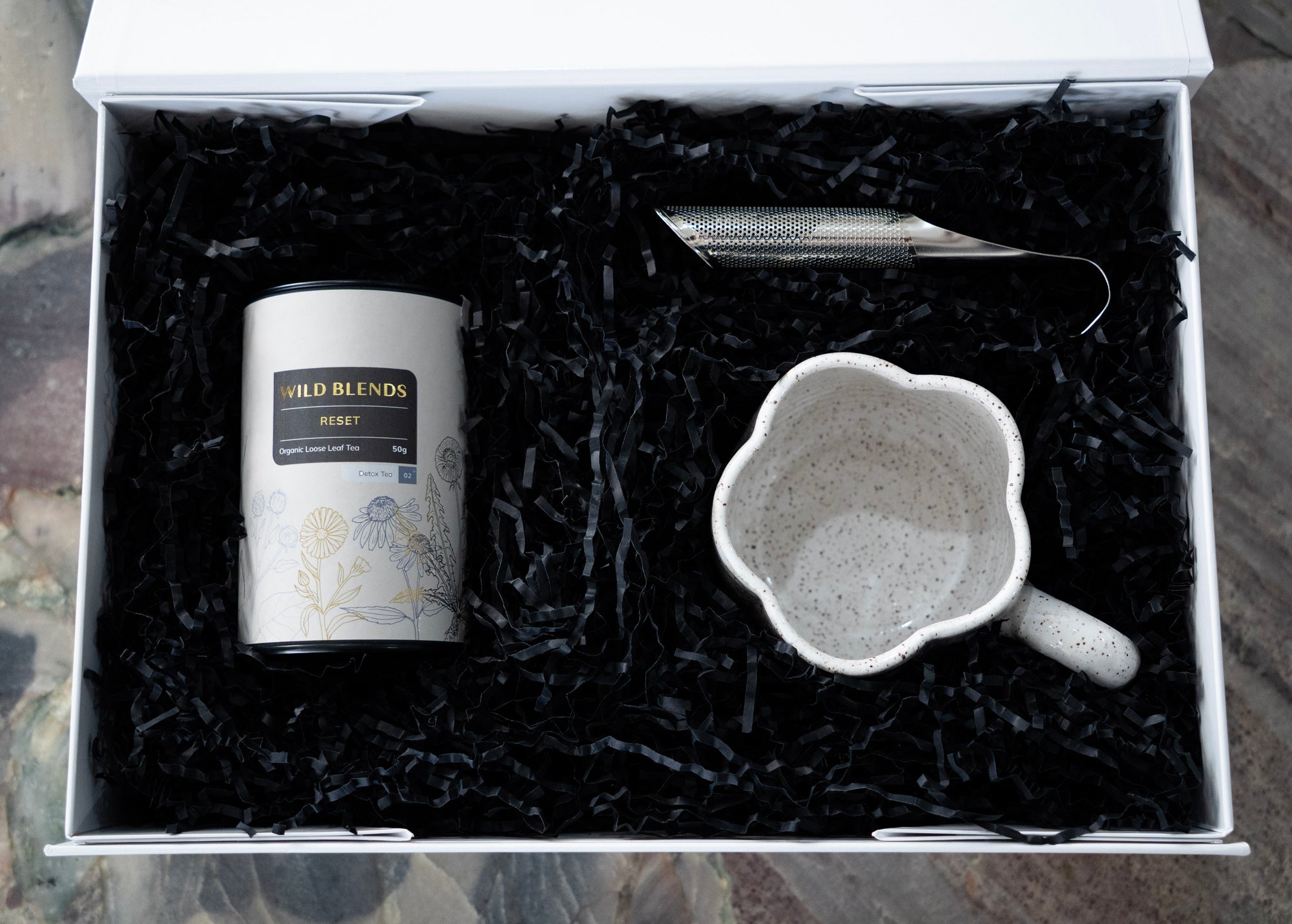 The Daisy Mug Hamper